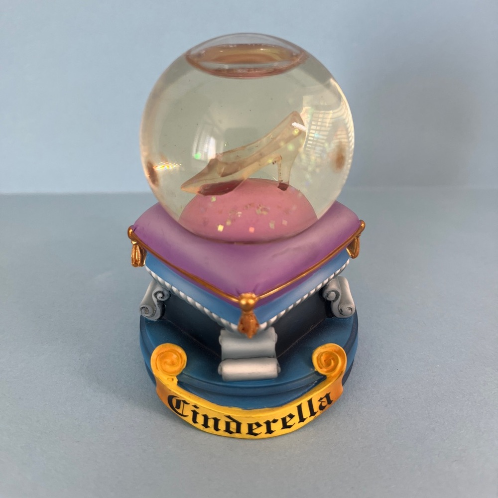 Vintage Cinderella Glass Slipper Mini Snow Globe